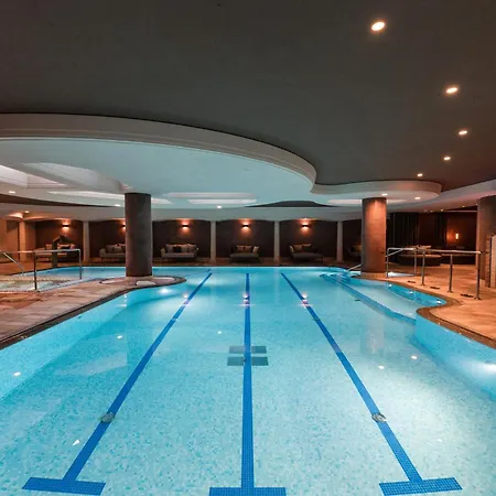 فندق Ideal Park 4*
